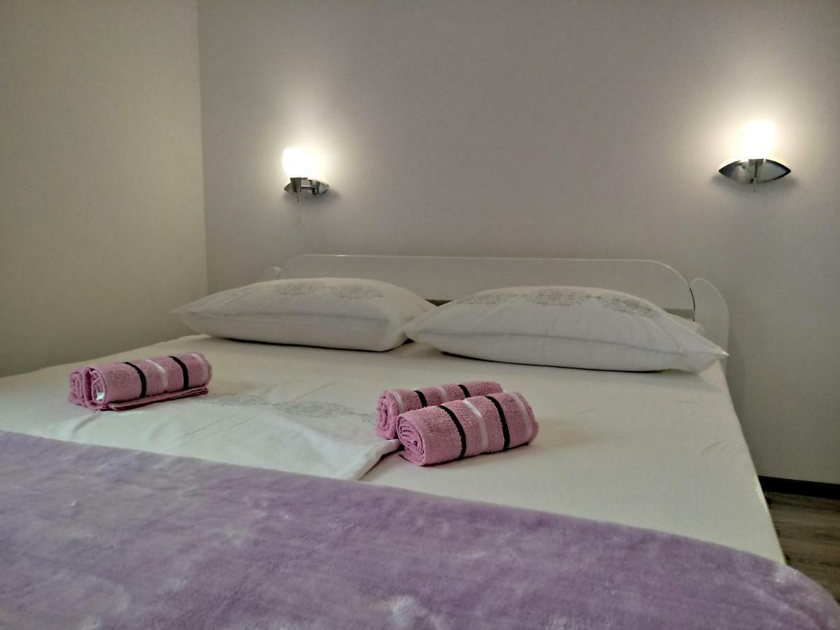 Apartmani Marijana Šibenik Extérieur photo
